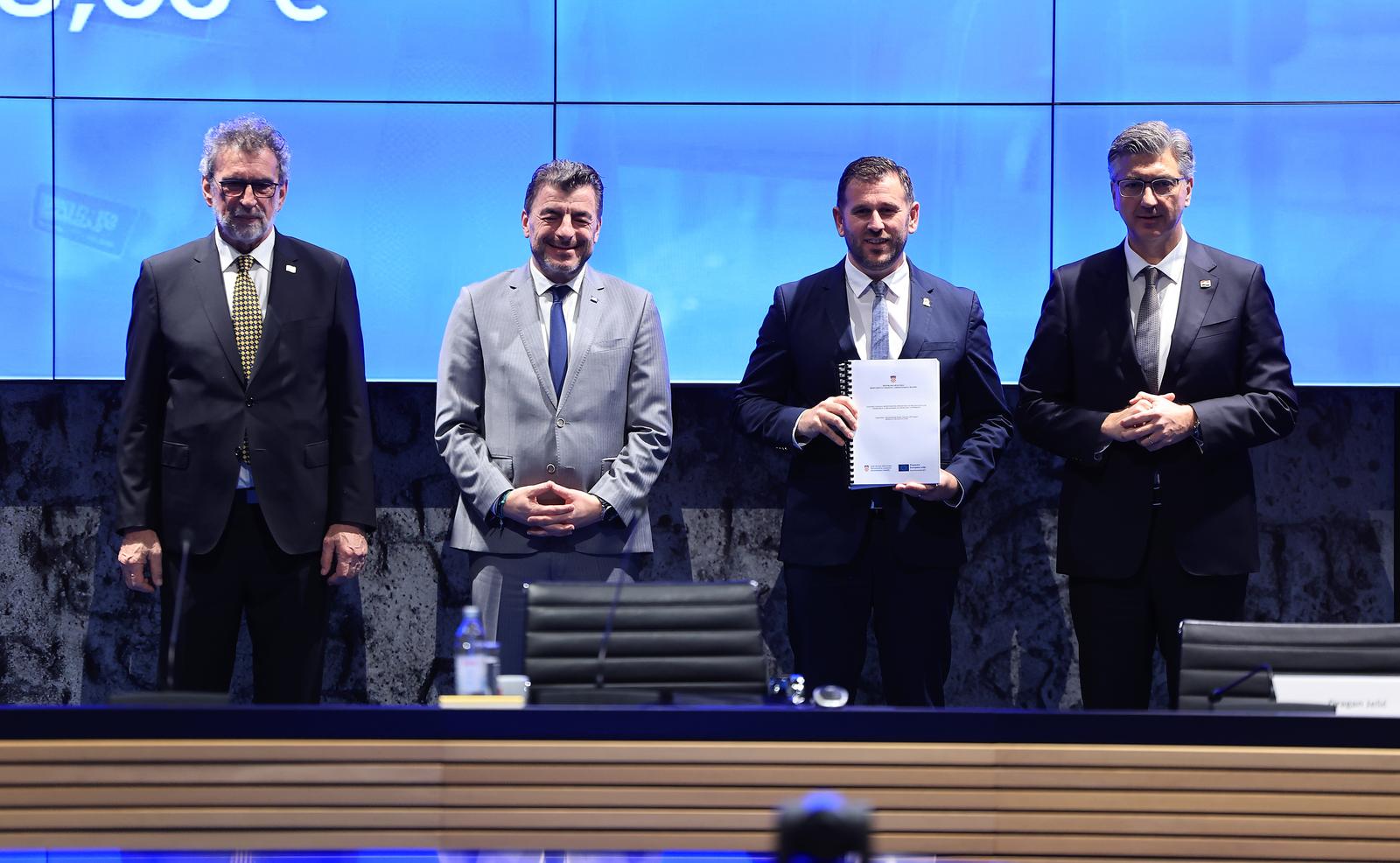Zagreb: Svečana dodjela ugovora za izgradnju, rekonstrukciju i opremanje osnovnih škola