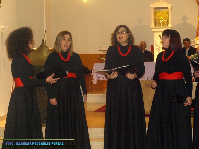 Ženska klapa Viole Drvenik