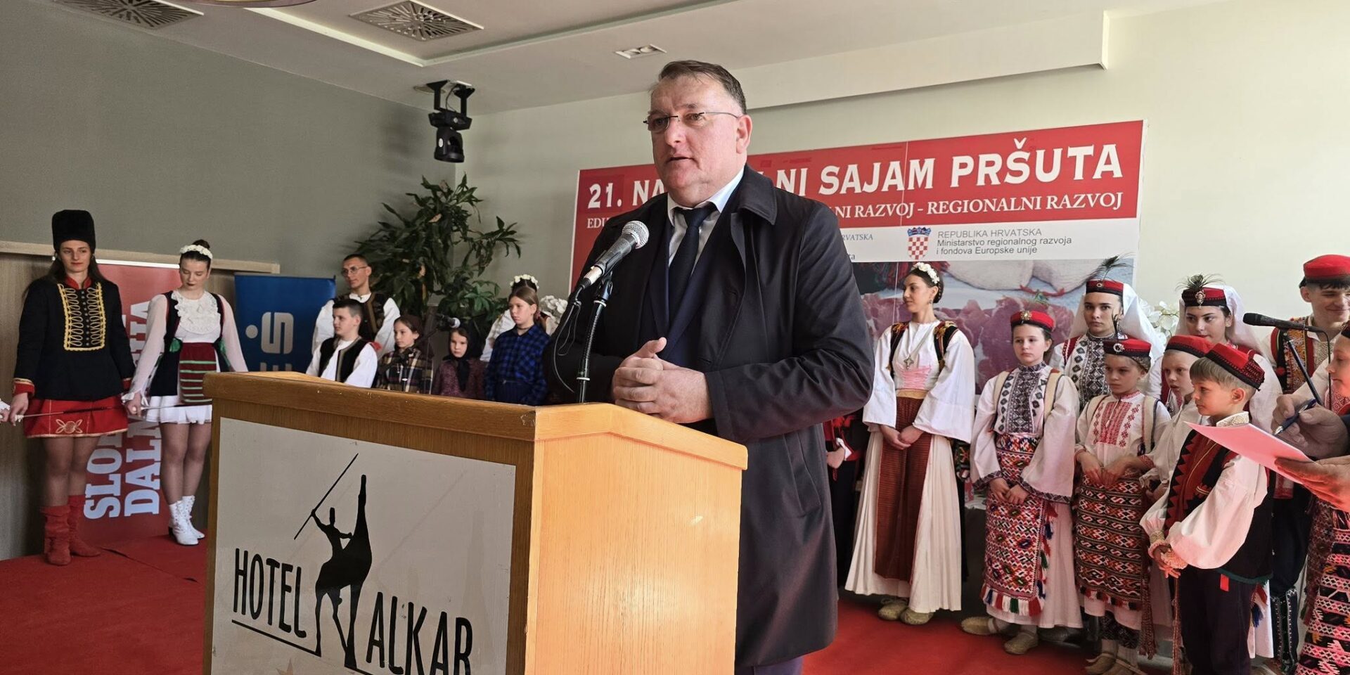 Šošić na sajmu pršuta u Sinju