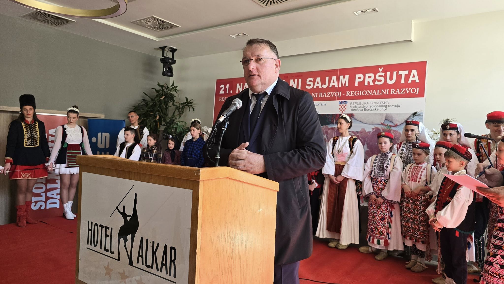 Šošić na sajmu pršuta u Sinju