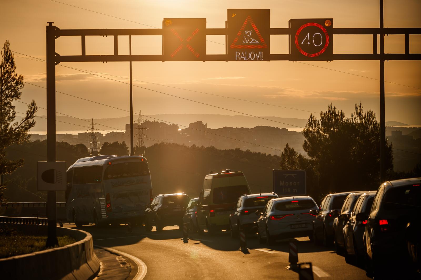 Gužva na brzoj cesti Dugopolje – Split