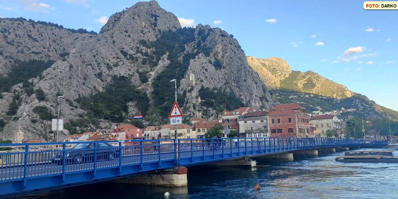 Omiš centar1 – najava 021 portal
