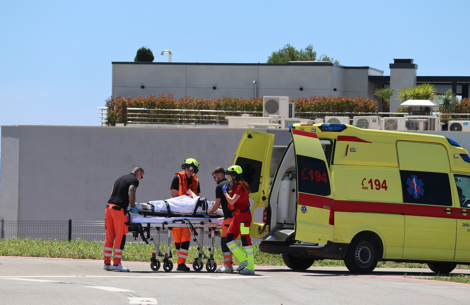 Split: Helikopter MUP-a dovezao pacijenta na helidrom Firule