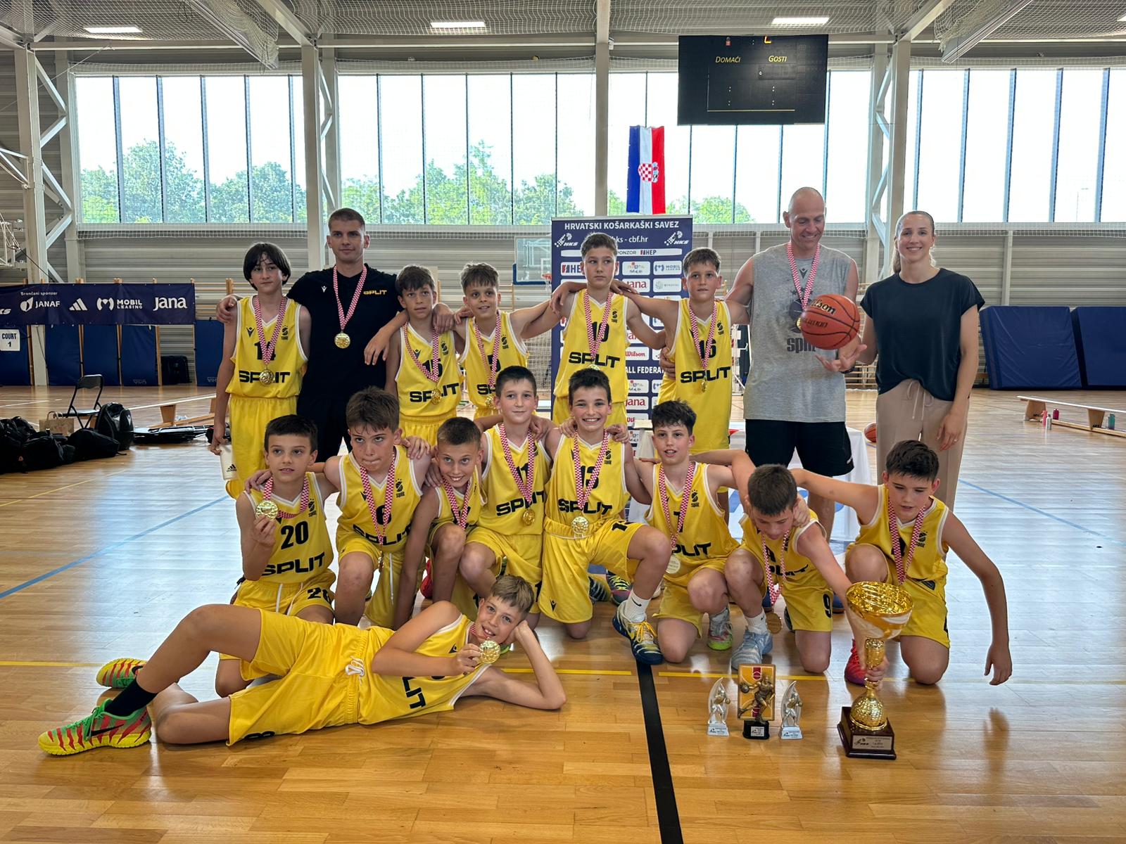 u12-19