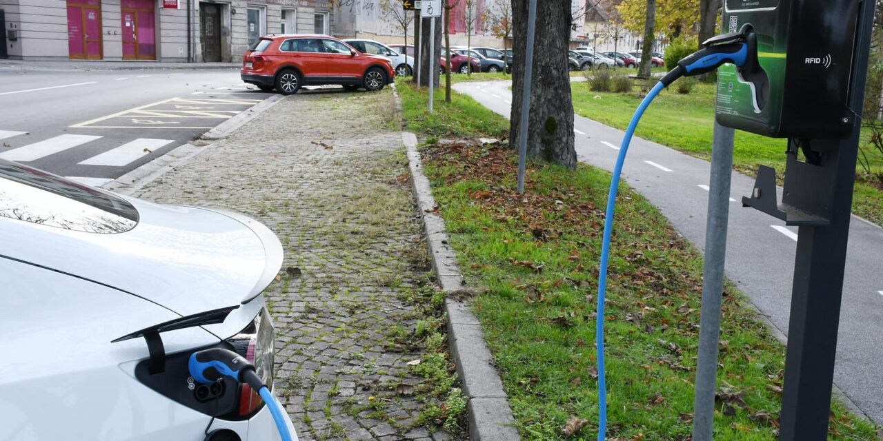 Punjenje električnog automobila