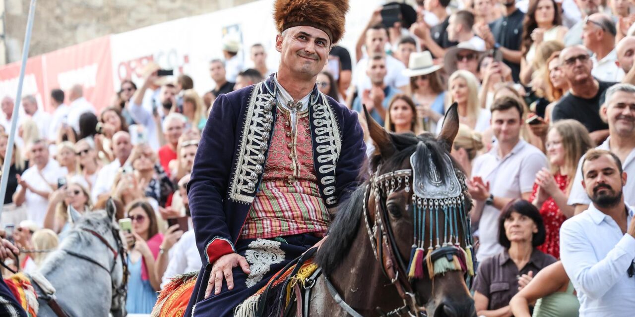 Tino Radanović slavodobitnik je 311. Sinjske alke