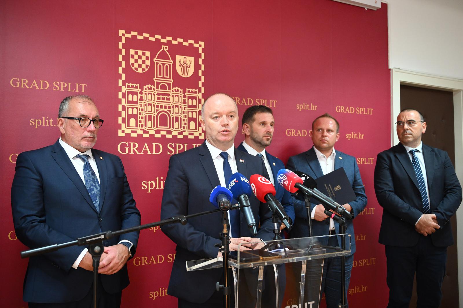 Split: Ministar Šipić sastao se s gradonačelnikom Tomislavom Šutom