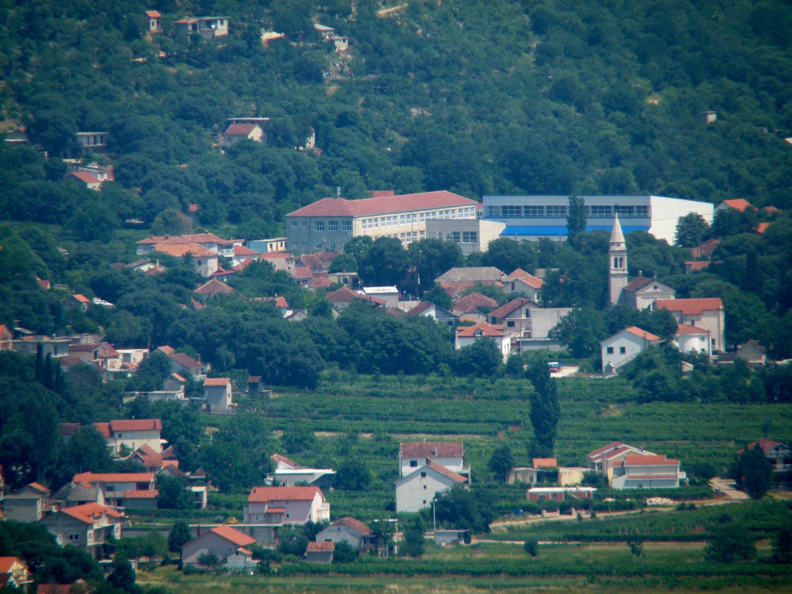 Prolo�ac Donji: Nakon natpisa u medijima o aferi, sve?enik se oprostio od slu�enja